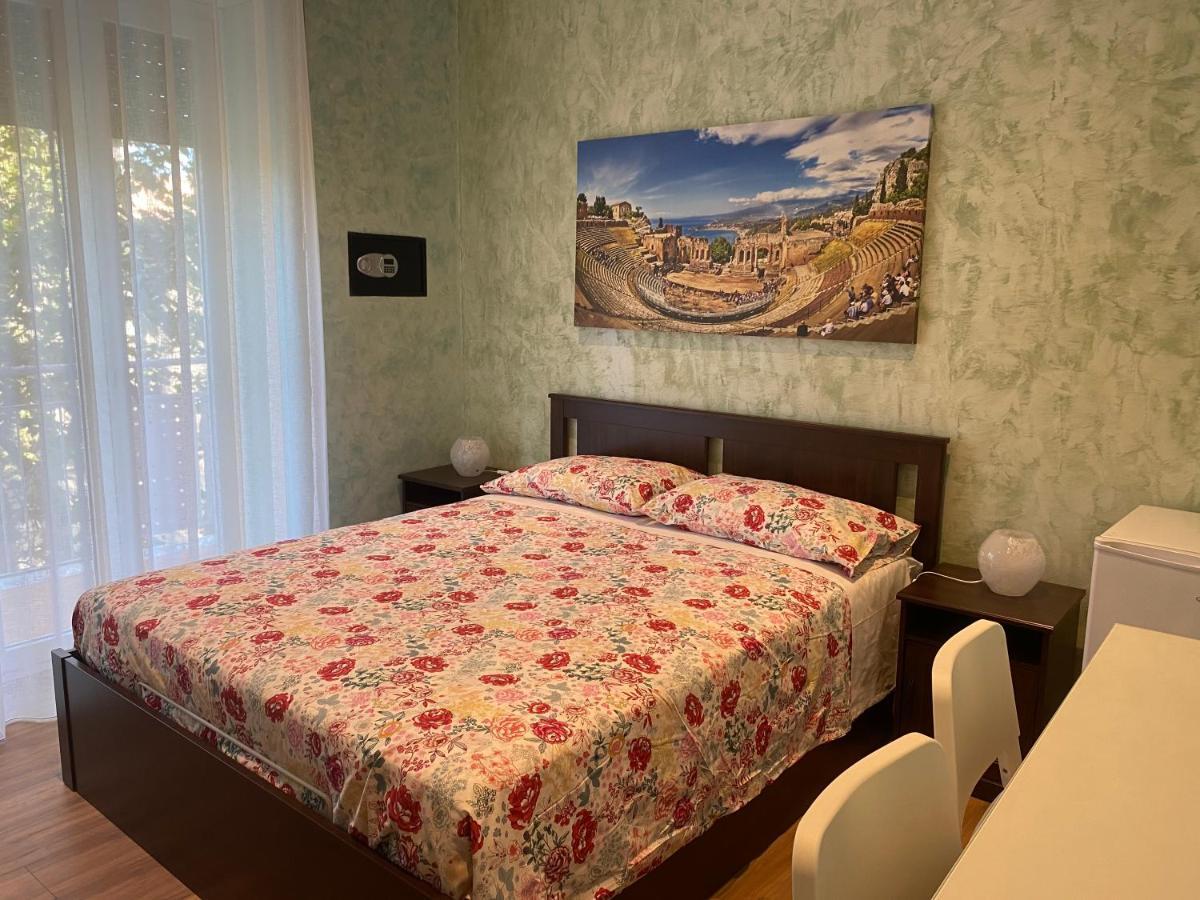 B&B Catania Centro - Charme & More Eksteriør billede